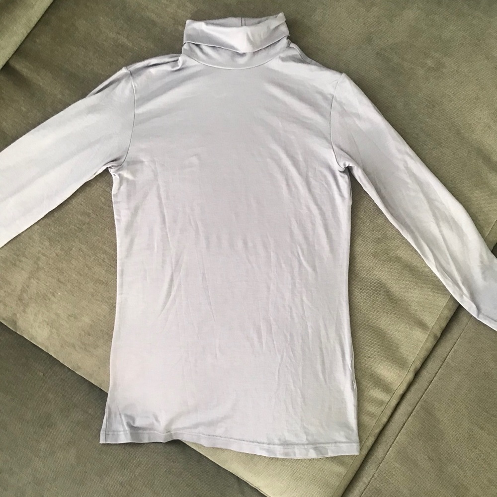 Uniqlo Lavender Turtleneck